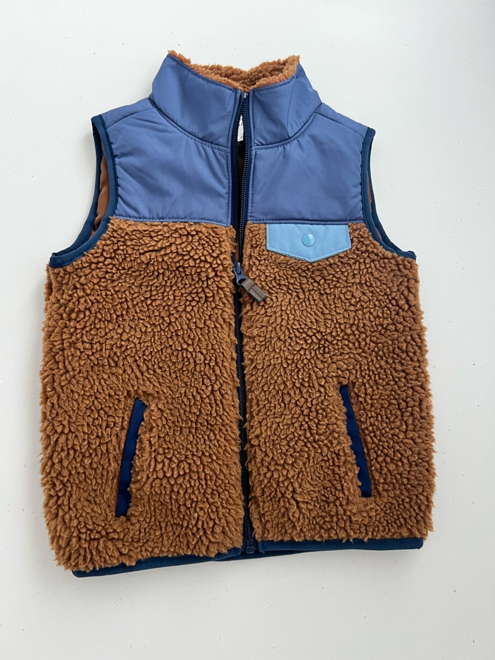 Carter’s Kids Sherpa Fleece Vest Size 5T Brown Blue Full Zip Warm Fall Winter